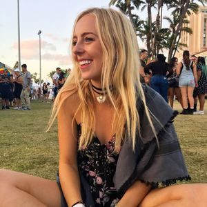 Meet your Posher, Kayla